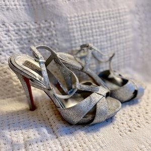 Badgley Mischka sparkly silver heels, size 8M